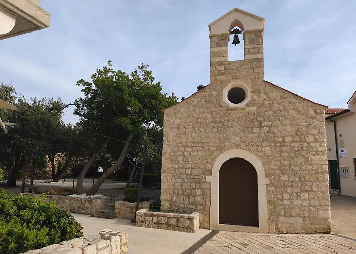 House Nonina Kuca Rab Town