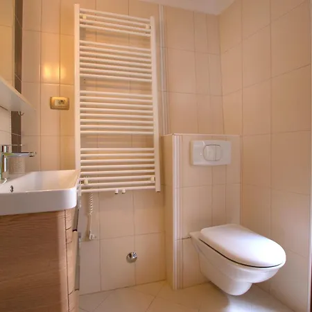House Nonina Kuca Holiday home Rab Town