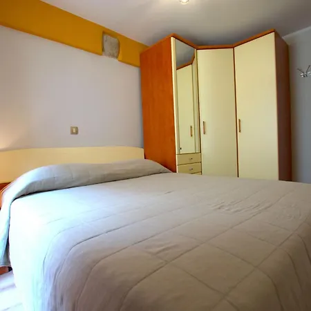 House Nonina Kuca *