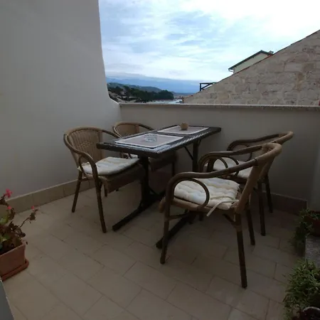 House Nonina Kuca * Rab Town