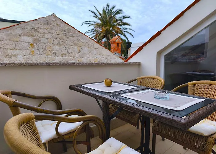 Hébergement de vacances House Nonina Kuca Rab Town